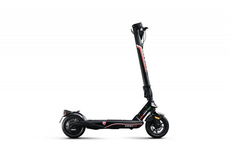 Elektrická koloběžka Ducati PRO-III