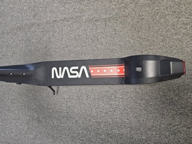 Elektrická koloběžka NASA MERCURY 85-75 černá  (předváděcí)