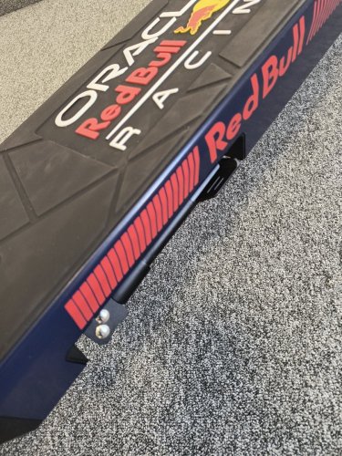 Elektrická koloběžka Red Bull RACE TEN FULL