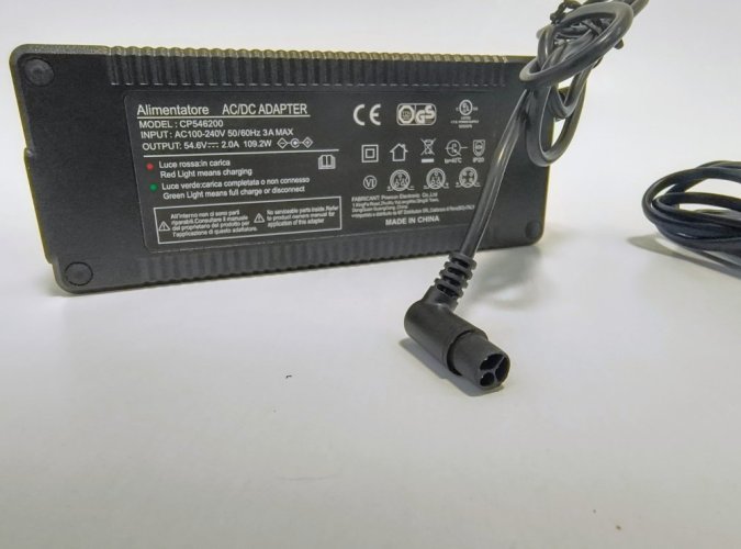 Nabíjecí adaptér pro Ducati PRO-III R