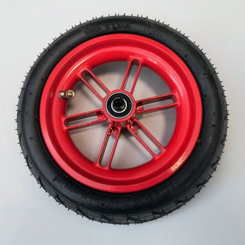 Zadní nepoháněné kolo s duší a pláštěm pro Aprilia eSRZ