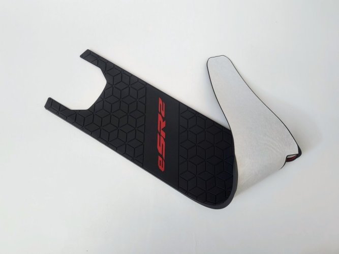 Gumový samolepící polep decku Aprilia eSR2