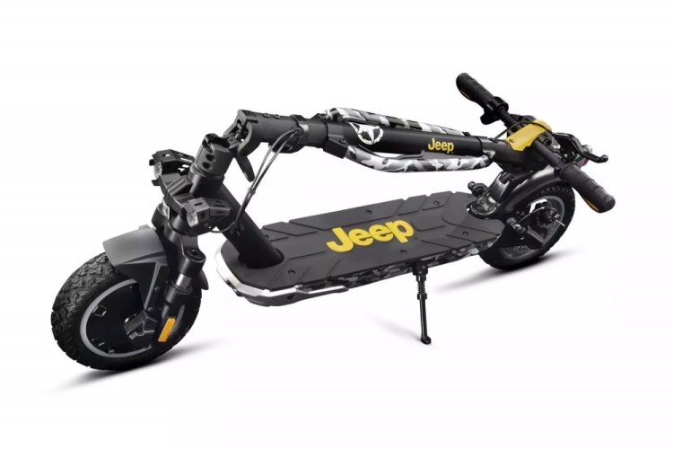 Elektrická koloběžka Jeep 2xe URBAN CAMOU